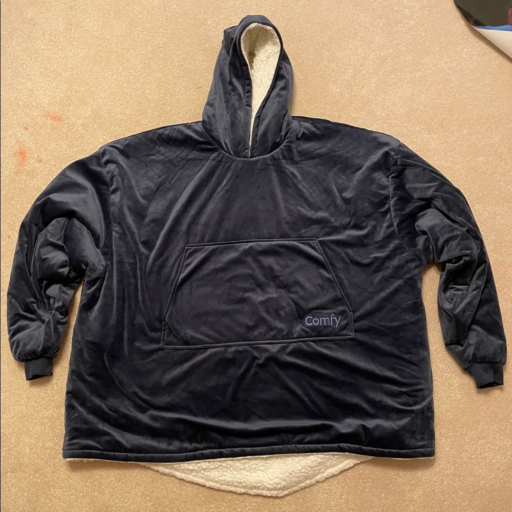 The Comfy Wearable Blanket